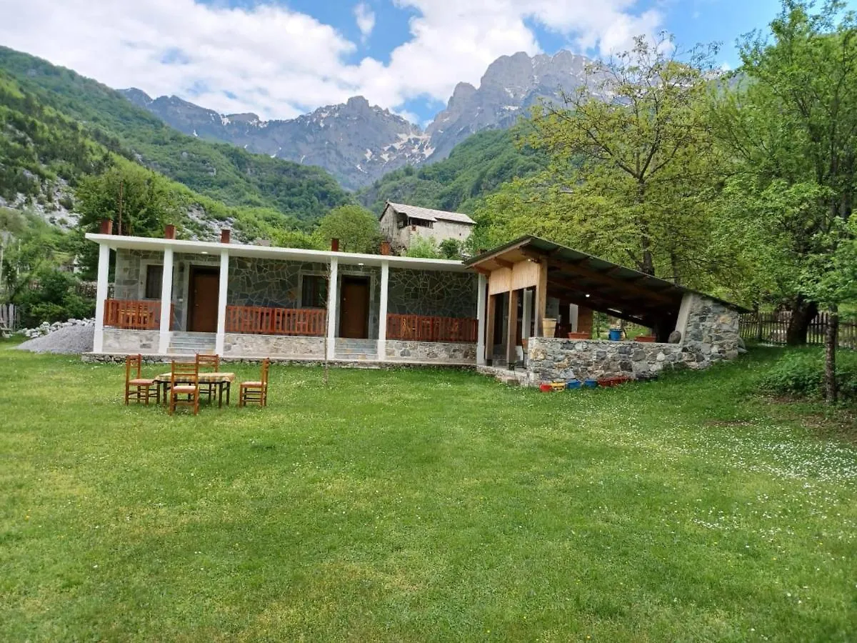 Holiday home Buni Shqipes Villa Theth Albania
