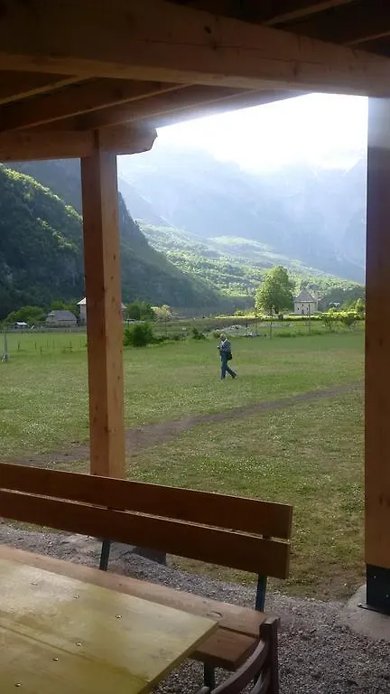 Buni Shqipes Villa Theth Albania