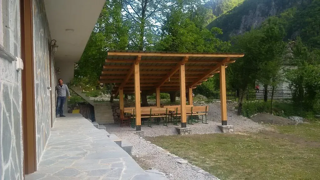 Holiday home Buni Shqipes Villa Theth