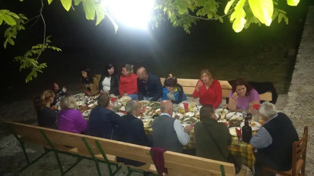 Buni Shqipes Villa Theth