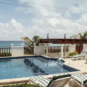 villa-isla-dorada.quintano-roohotels.com/