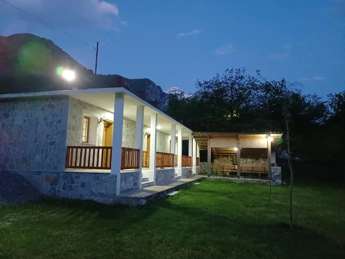Holiday home Buni Shqipes Villa Theth Albania