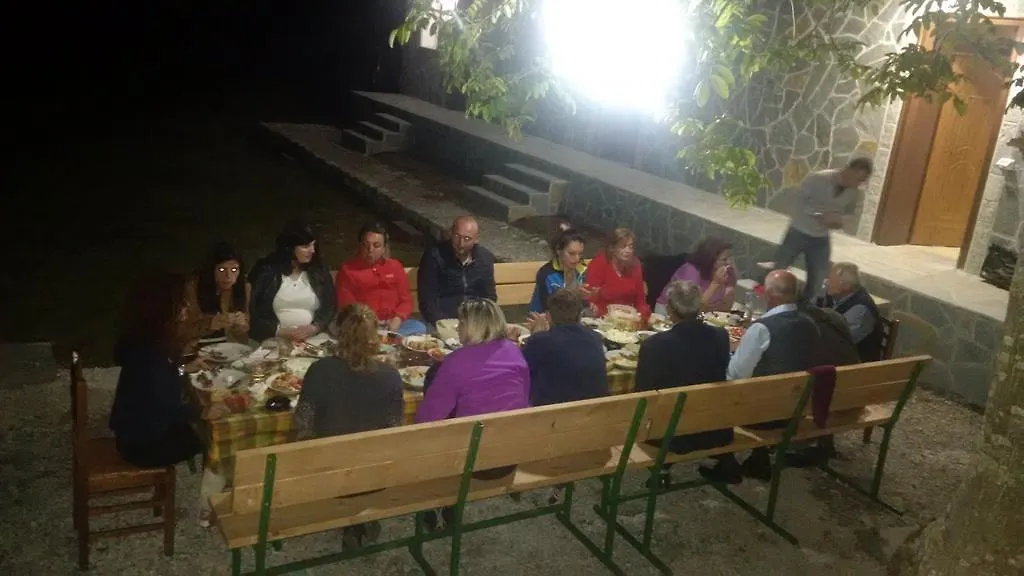 Holiday home Buni Shqipes Villa Theth